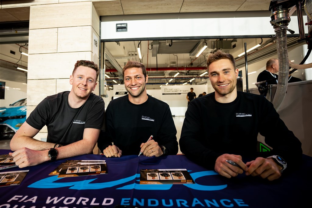Dennis Olsen og Giorgio Roda er i år Mikkel O. Pedersens nye teamkammerater.
(Foto: Paolo Depalmas)